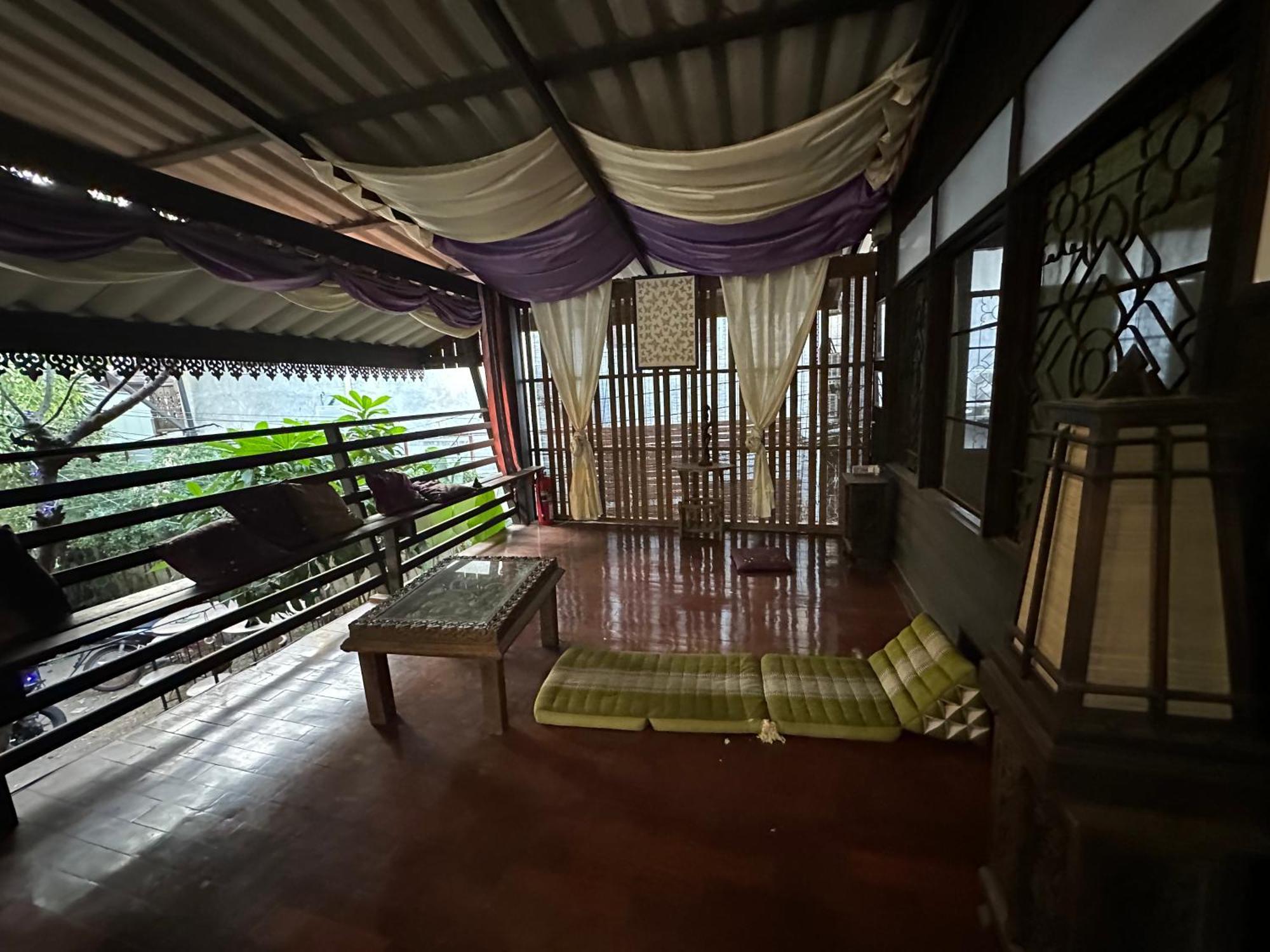 Nearthepark Backpack Hostel Chiang Mai Exterior foto