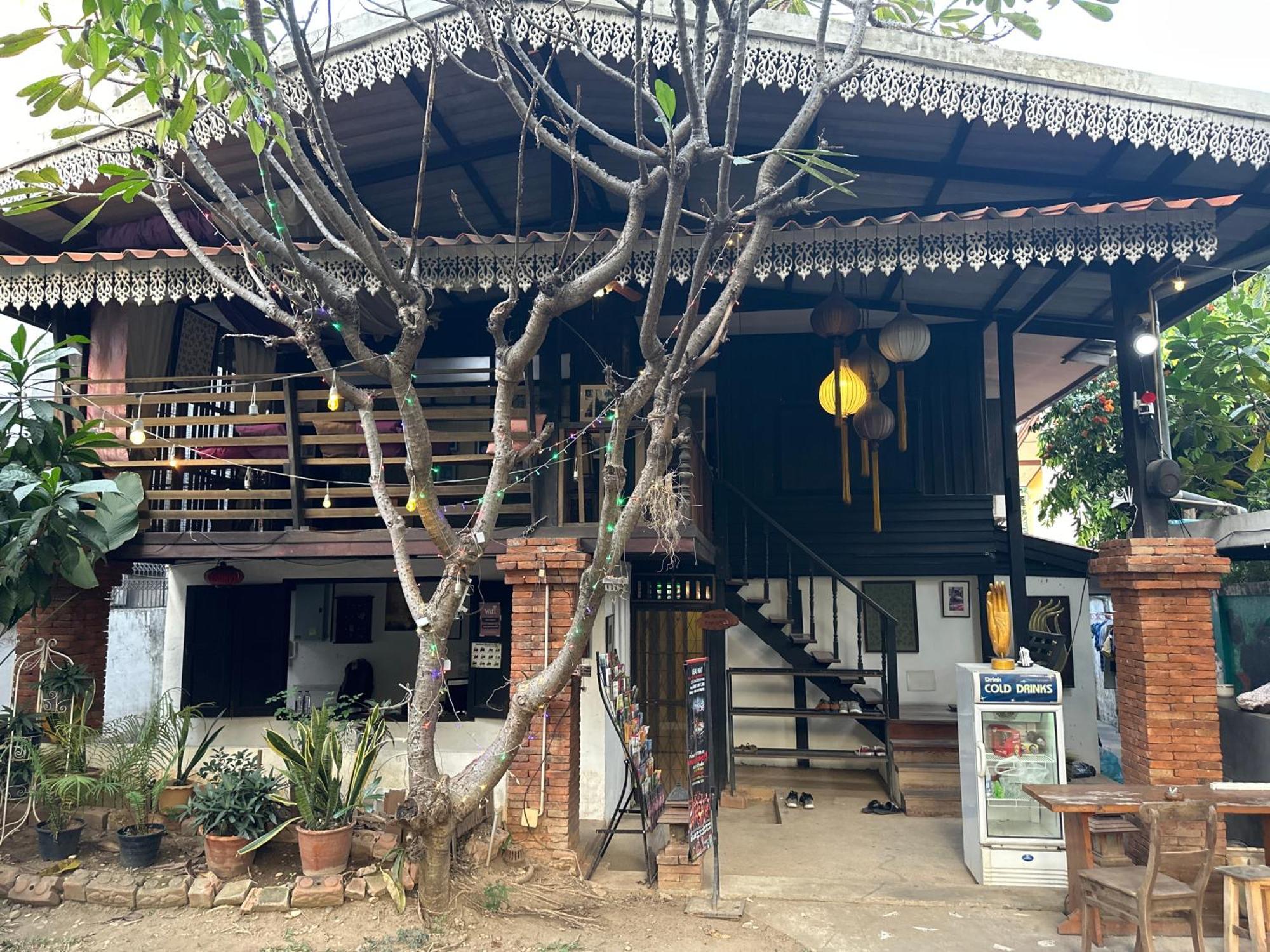 Nearthepark Backpack Hostel Chiang Mai Exterior foto